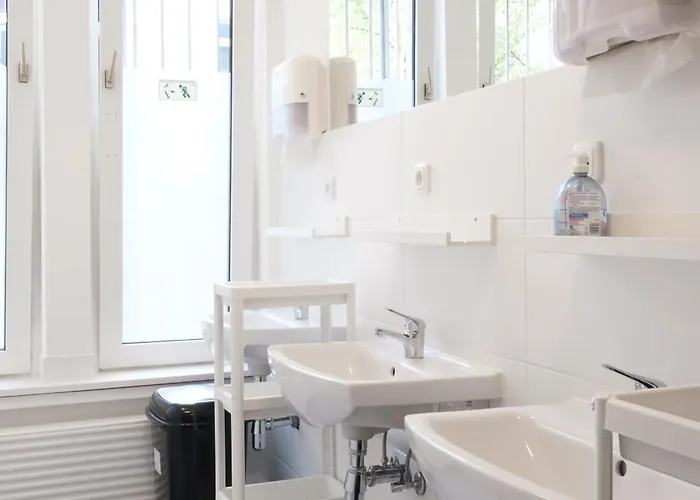 אכסניה Maru Living C9 *