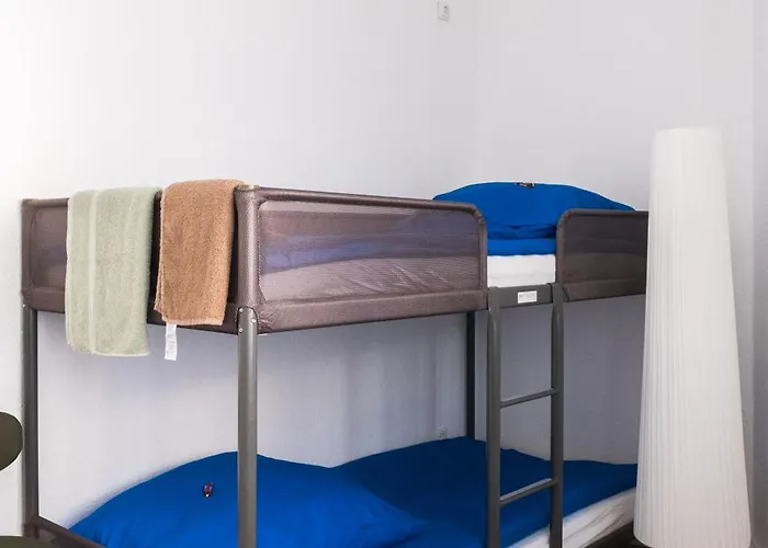 אכסניה Maru Living C9 *