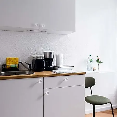 אכסניה Maru Living C9 קלן