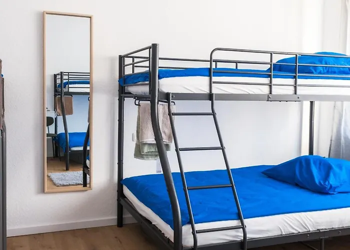 Hostal Maru Living C9